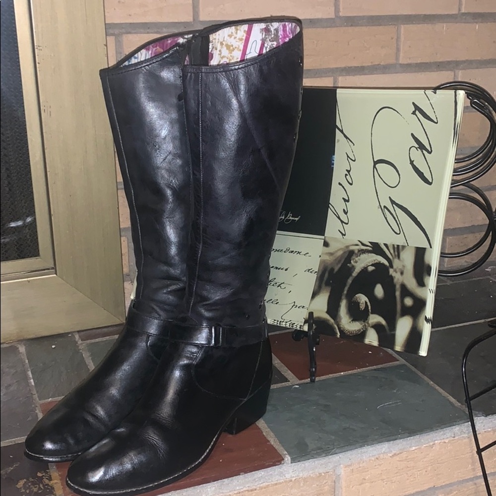 Libby Edelman Tall Riding Boots Size 8 Black Stud DB1 - Picture 2 of 16